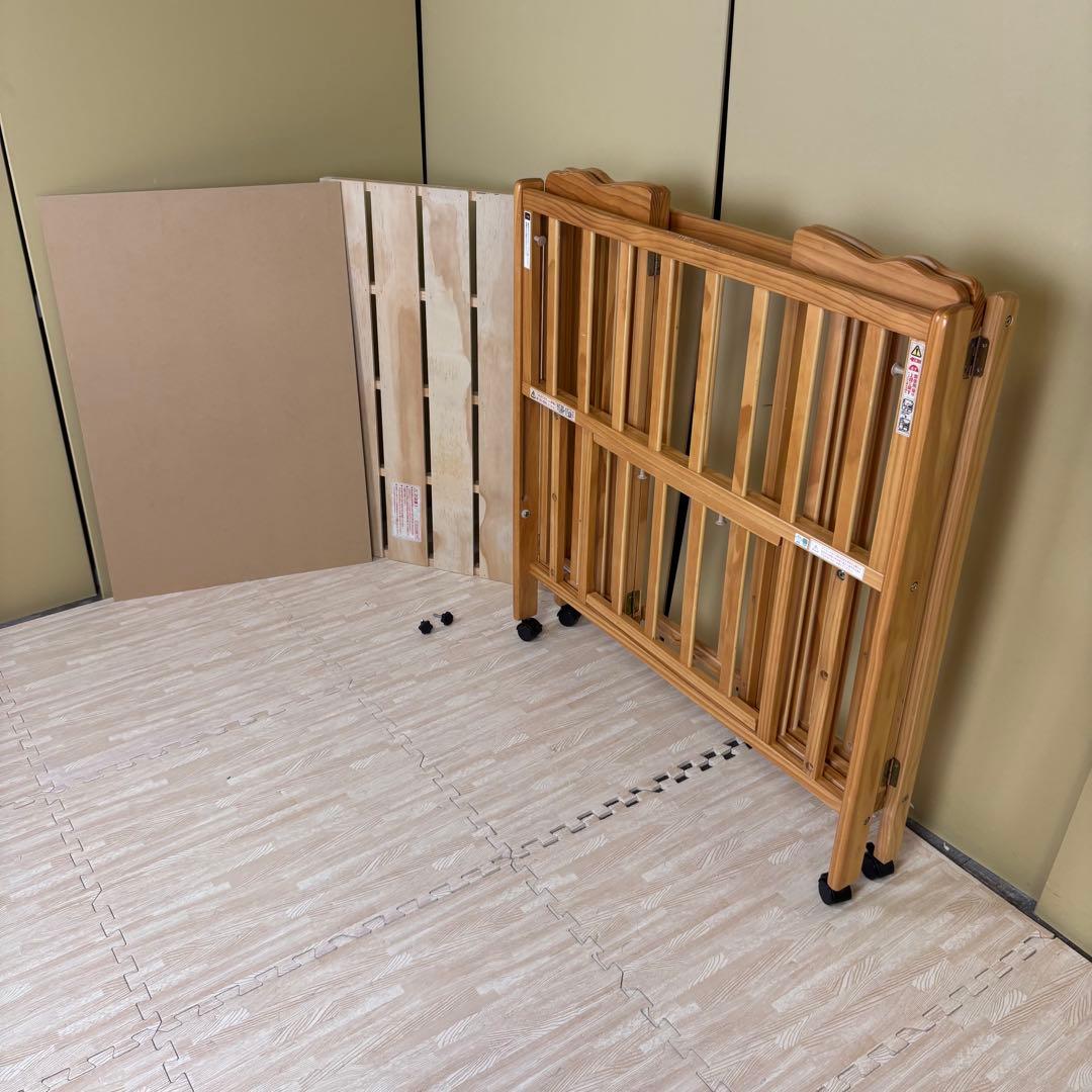 ☆除菌清掃済☆　大和屋　パタン　折りたたみミニベビーベッド　すのこ　ナチュラル