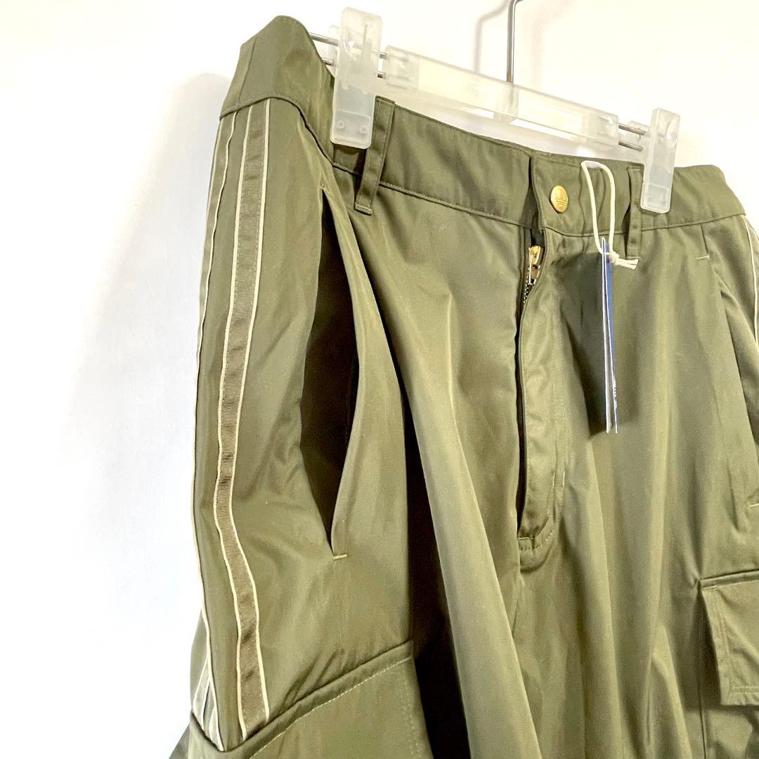 新品タグ付き✨adidas アディダス　カーゴパンツ M オリーブ 刺繍ロゴ