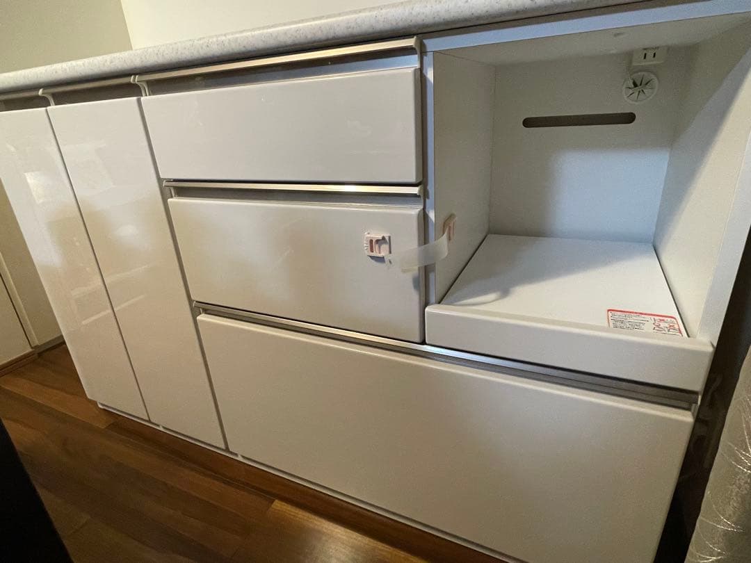 値下済！ニトリ アルミナ2 140cmキッチンボード シンプル ホワイト 食器棚