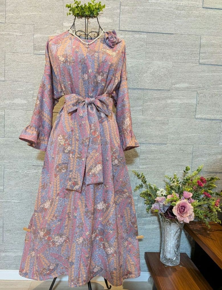 A258着物リメイク辻が花柄Aラインワンピース★リボン・ブローチ