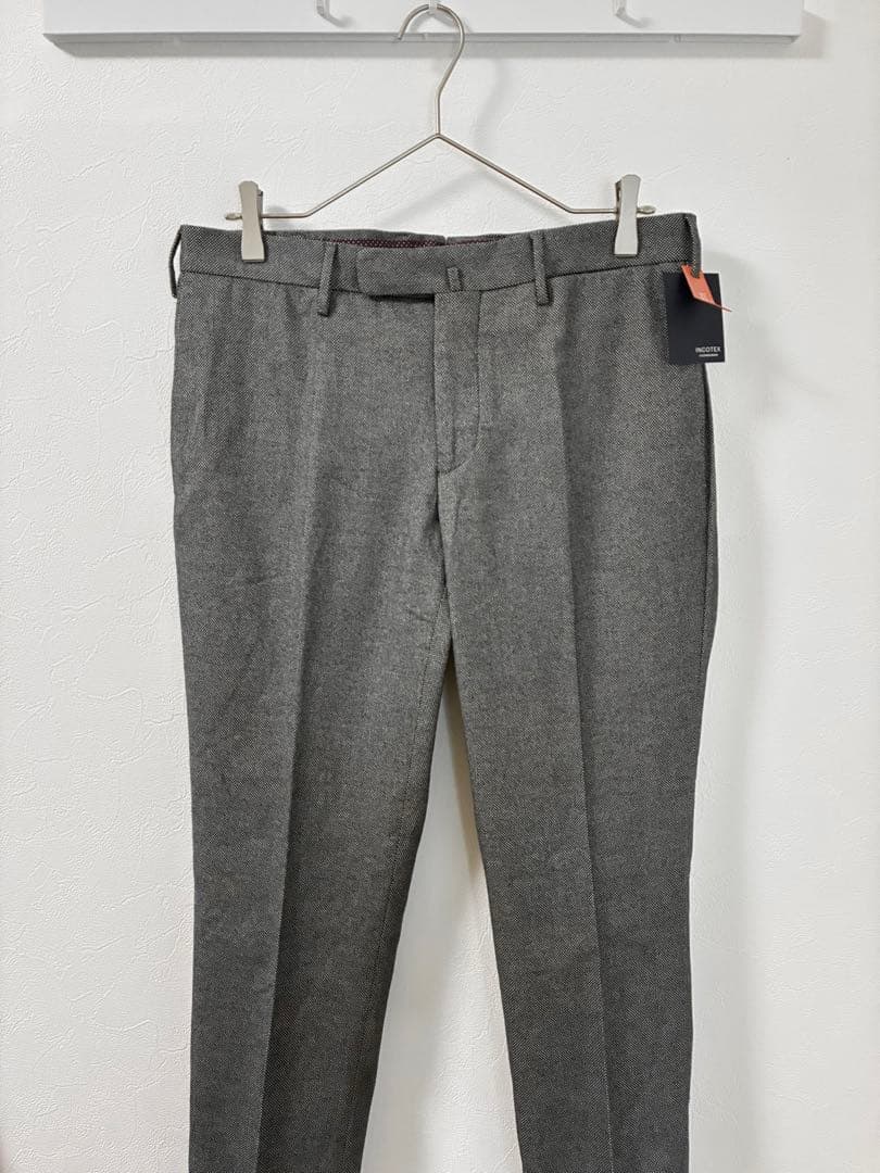 新品タグ付き INCOTEX スキンフィット グレー スラックス 48