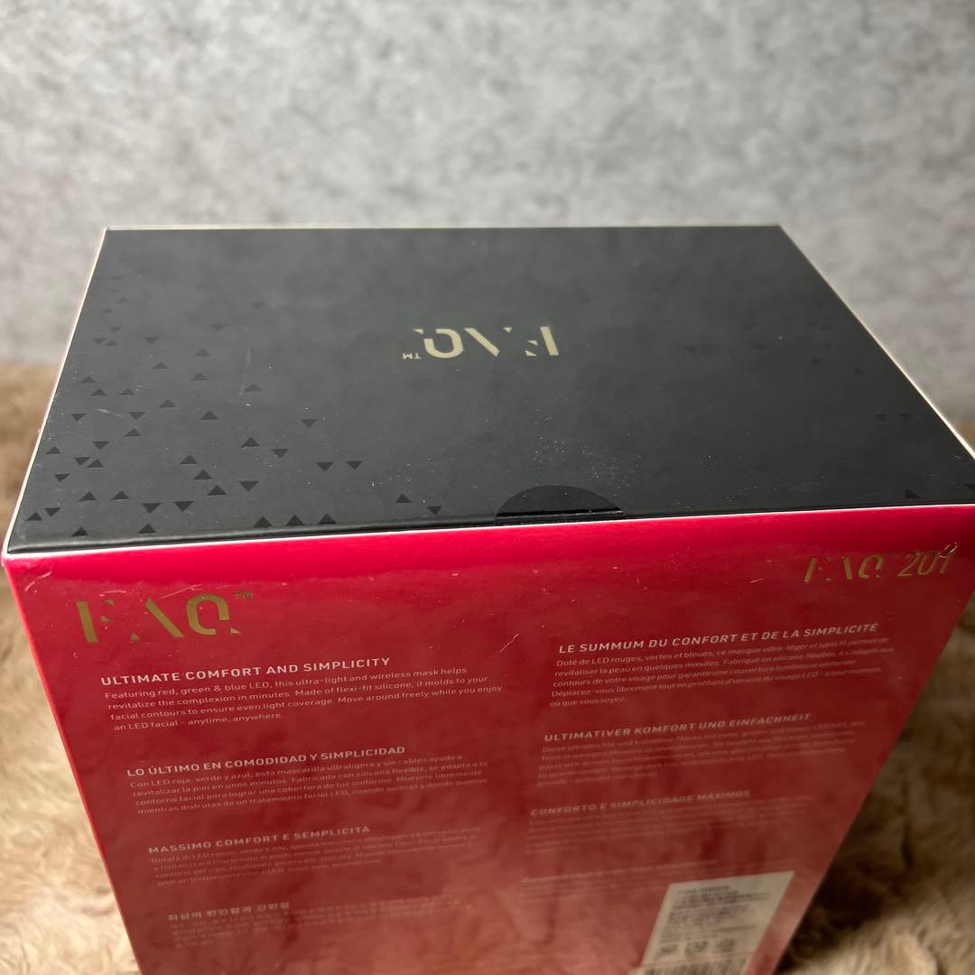 【新品未開封】201 マスク型LED美顔器 エイジングケアマスク