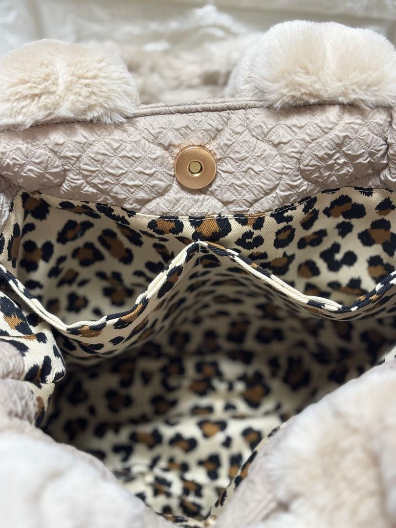 ゆ*ら様 コヤンイサムチョン　ハンドメイド　ギャザーバッグ　ベージュファー　白う