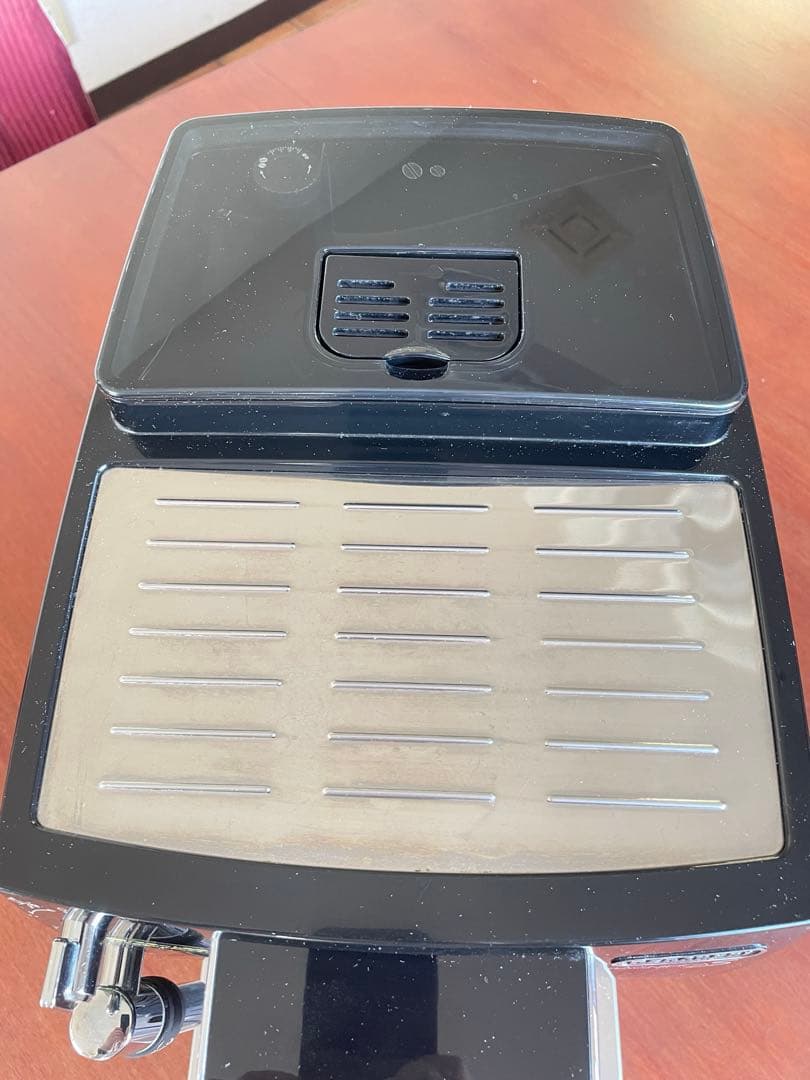 u*a様 デロンギ マグニフィカS 自動エスプレッソマシン ECAM23120B