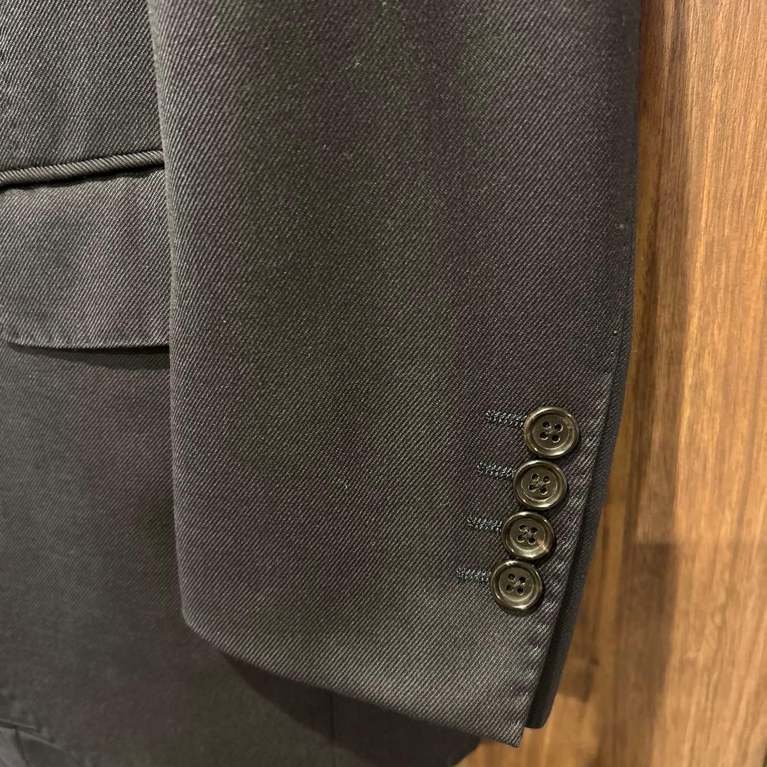 ブリッラペルイルグスト　ビジネススーツ　濃紺　44