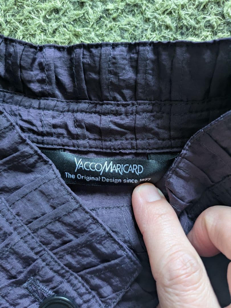 タグ付き。YACCOMARICARD ピンタックシャツ