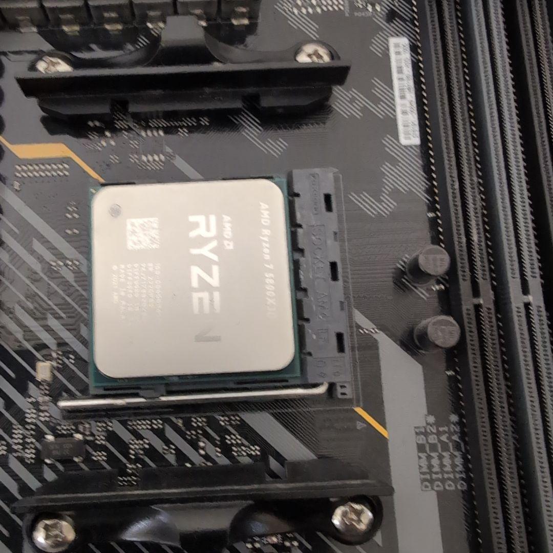 CPU Ryzen7 5800X3D + TUF X570 + 32GB 3600mhz
