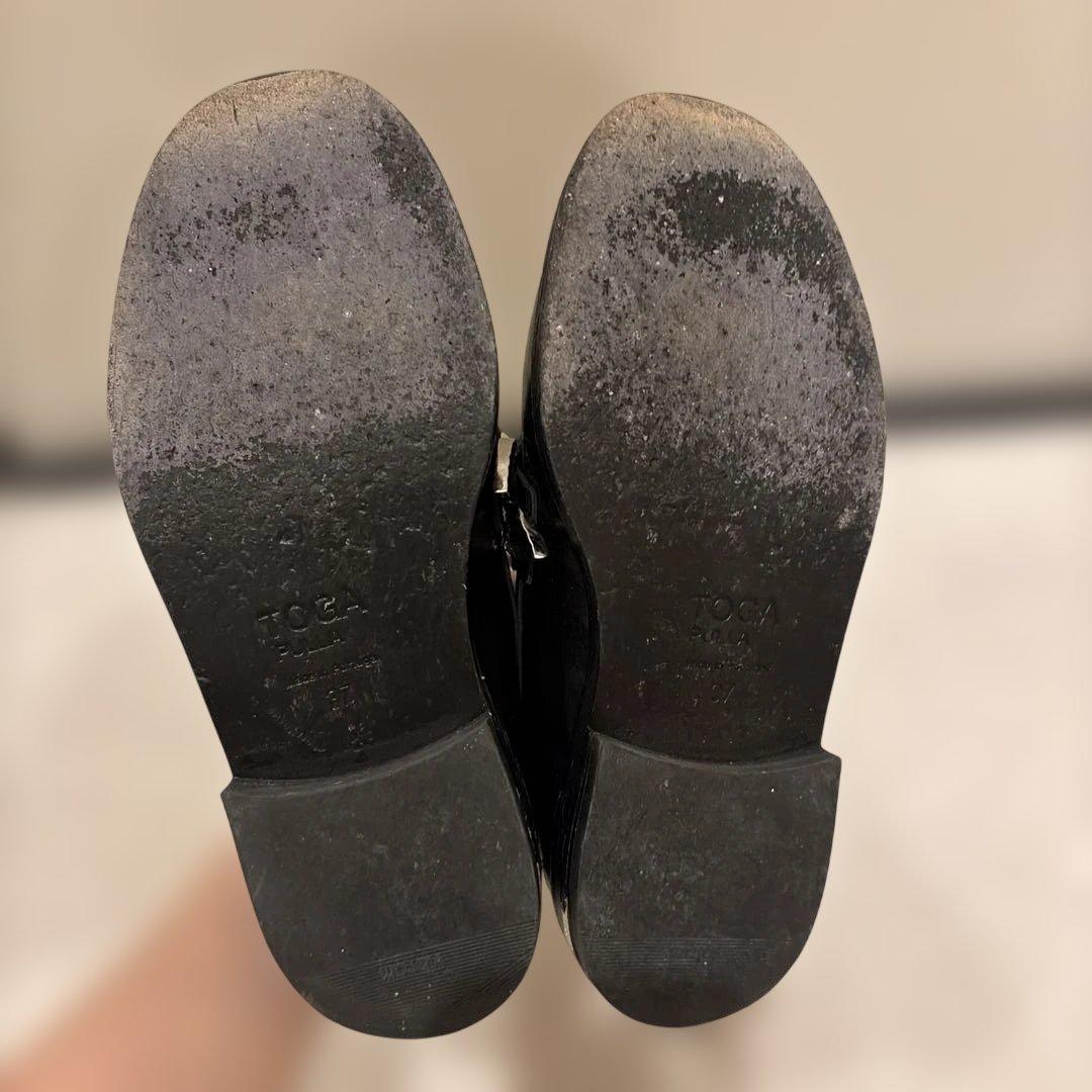 TOGA PULLA ブラックレザー ローファー