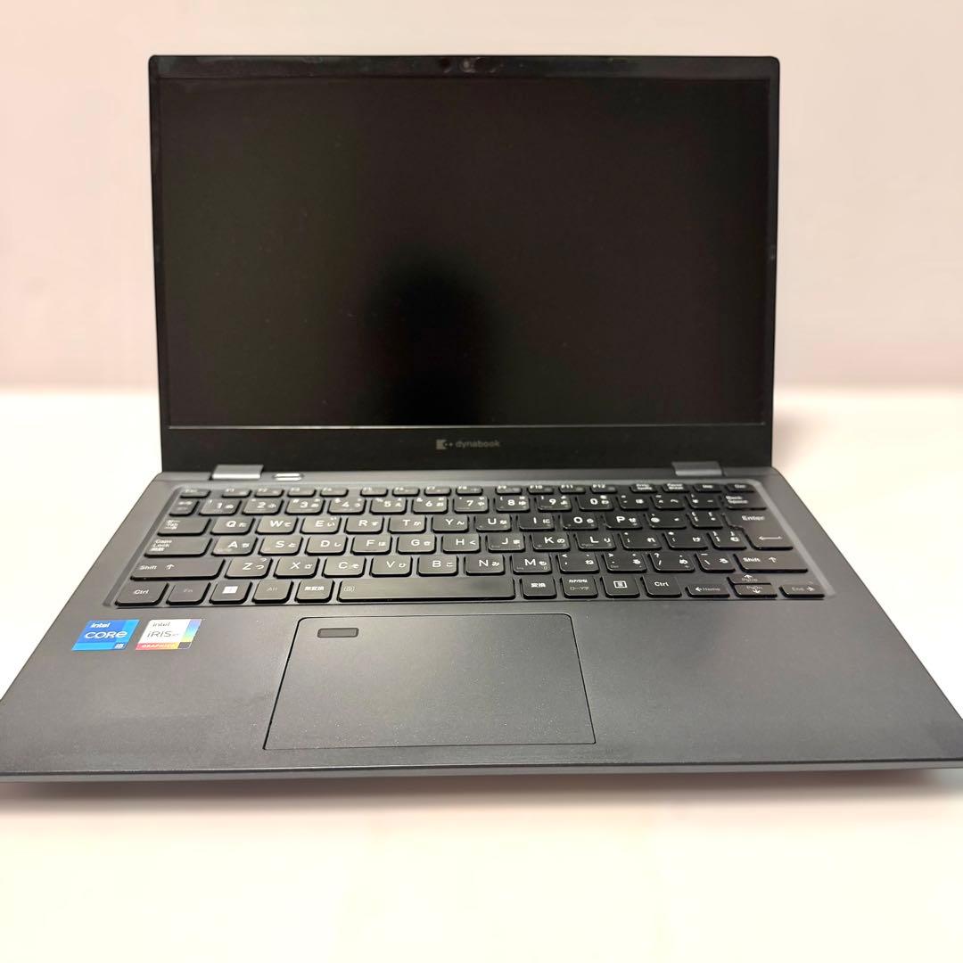 美品 dynabook G83/HU 2022年製 バッテリー最大容量86%