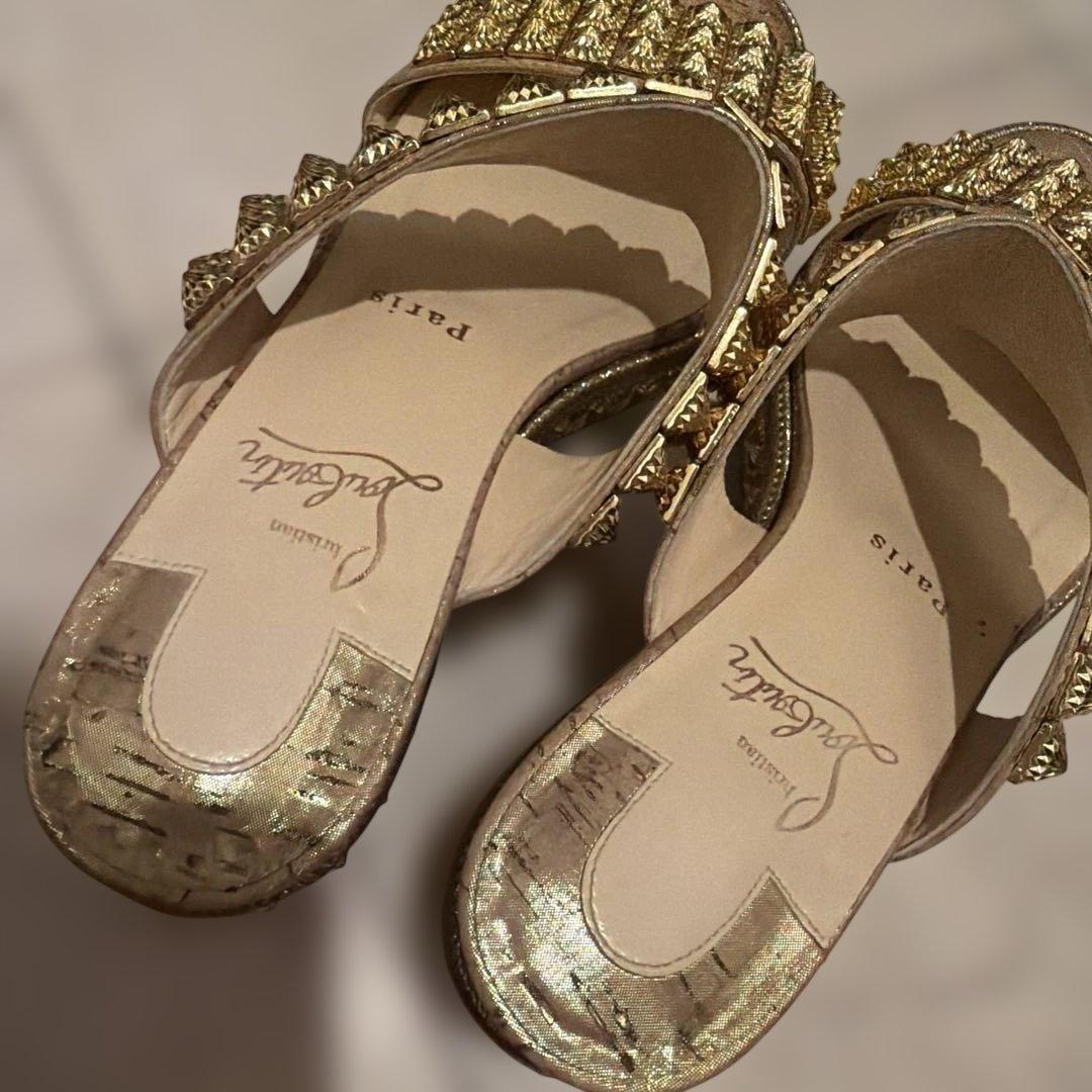 クリスチャンルブタン　ゴールド　サンダル　37