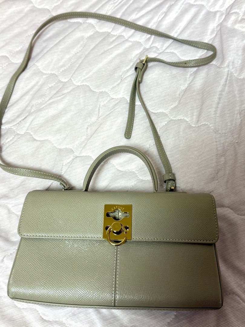 カフネ ショルダー バッグ