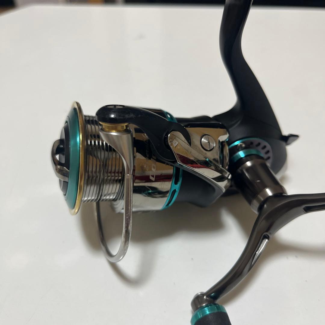 ダイワ エメラルダス コロッサル 2508RH エギング