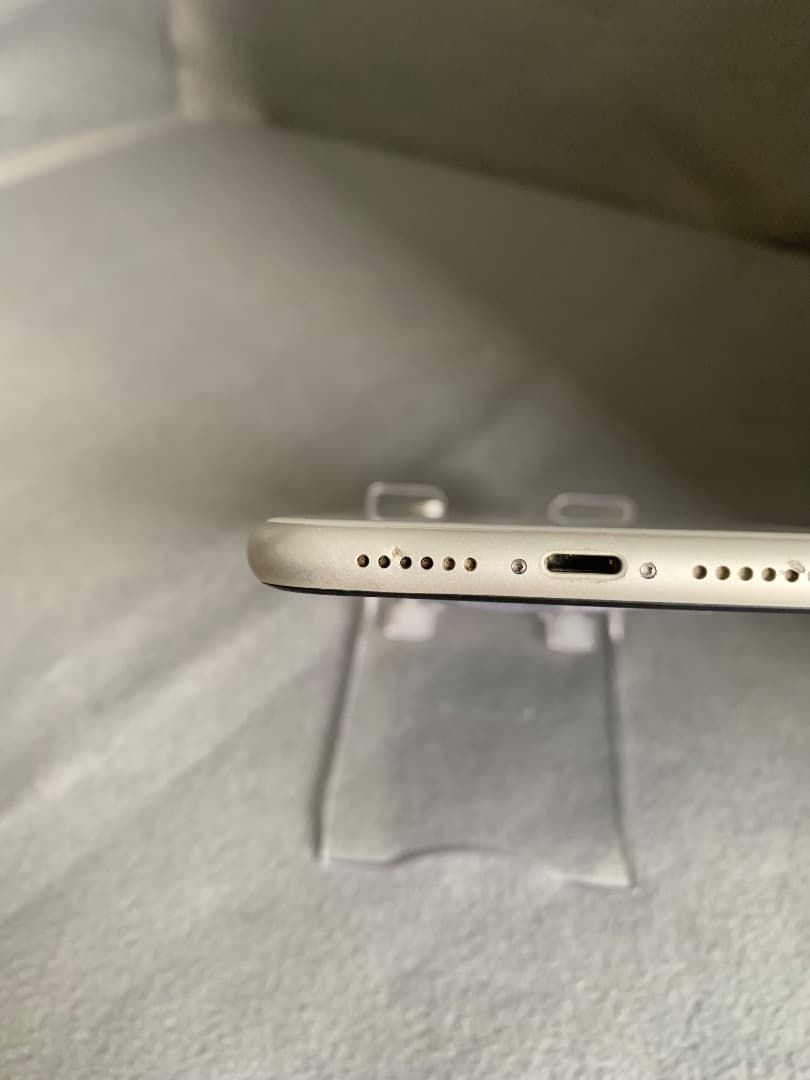 美品　国内版　SIMフリー　iPhoneXR　64GB ホワイト色