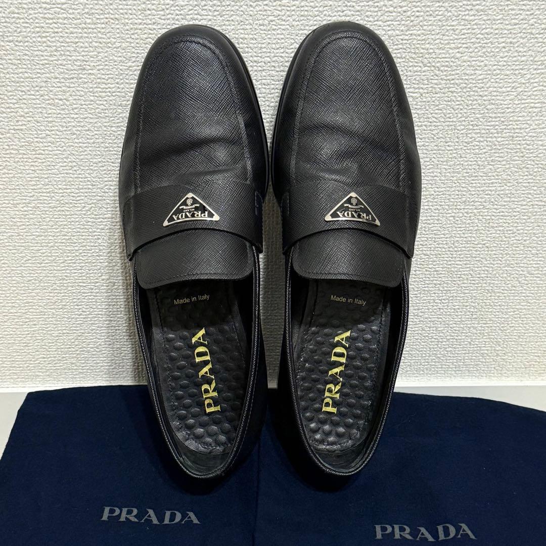 prada ローファー サフィアーノレザー トライアングル 黒 ビジネスシューズ