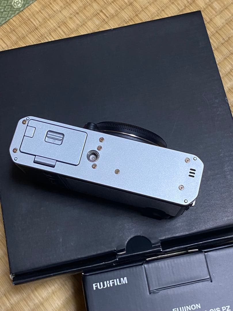 【美品】FUJIFILM X-E4 + XC 15-45