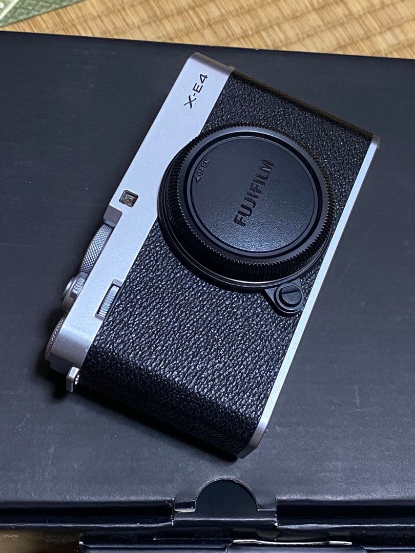 【美品】FUJIFILM X-E4 + XC 15-45