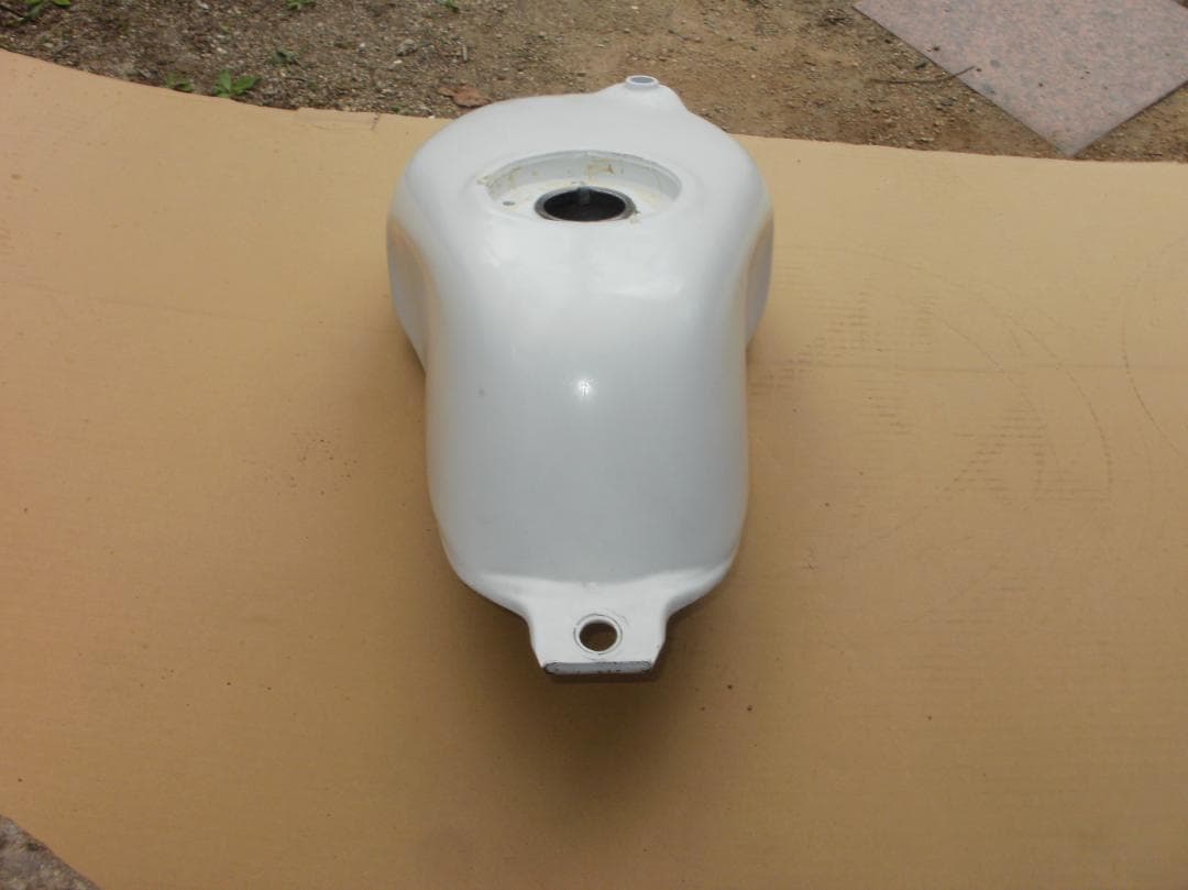 NSR50のガソリンタンクです