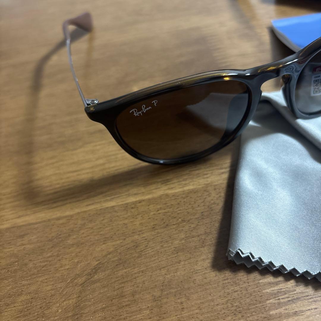 【休日値下げ】レイバン　RB4171F ERIKA 710/T5 偏光サングラス