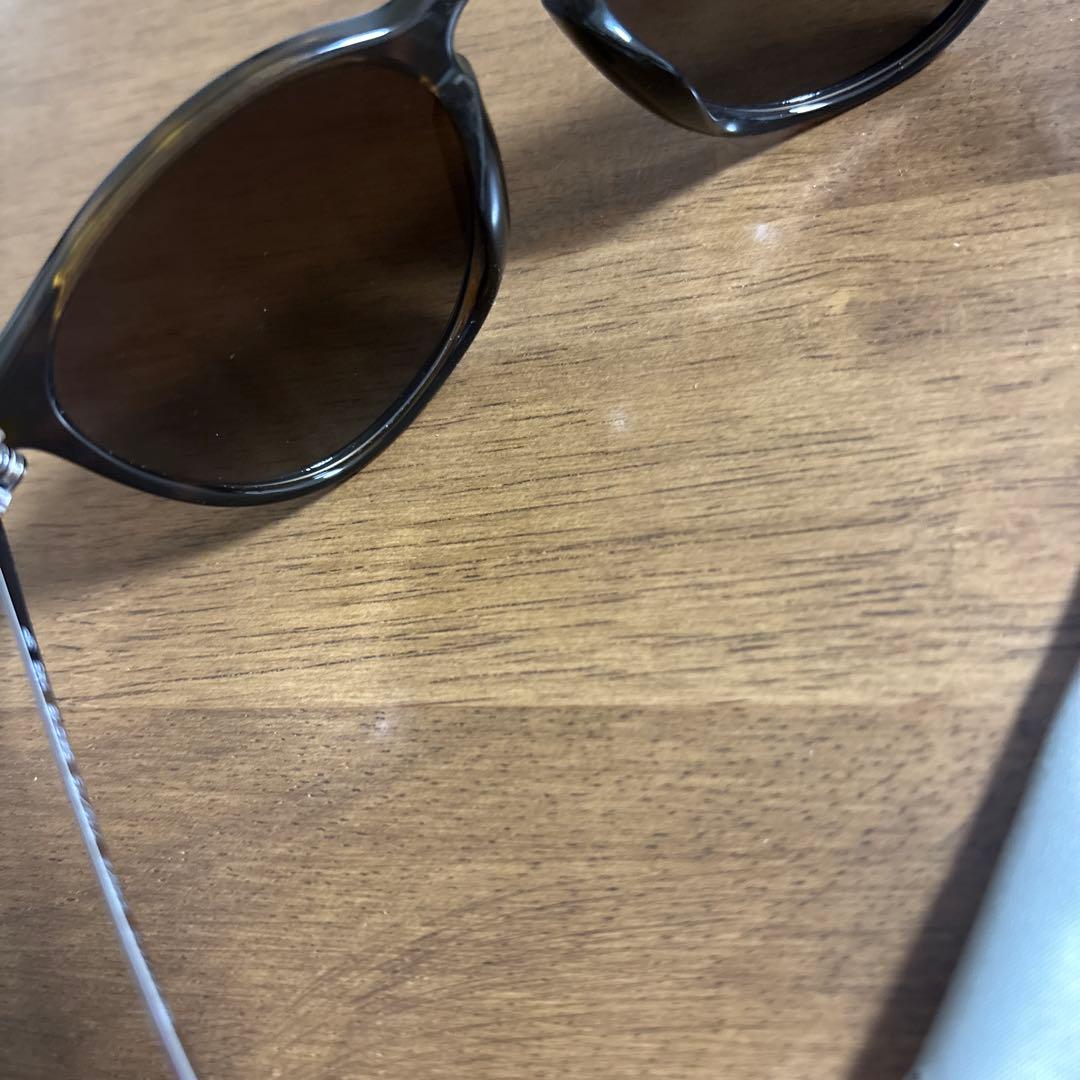 【休日値下げ】レイバン　RB4171F ERIKA 710/T5 偏光サングラス