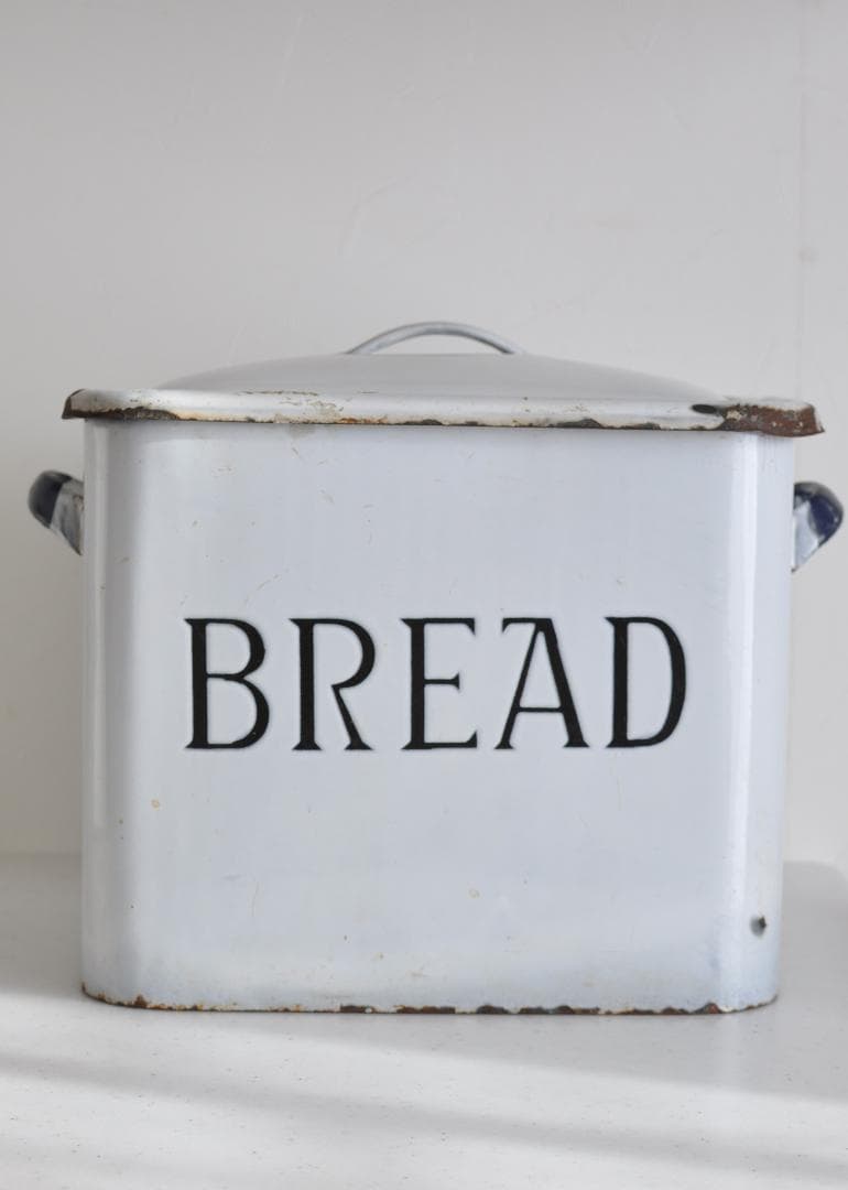 イギリスアンティーク　ホーローブレッド缶　シャビー　ビンテージ　蚤の市