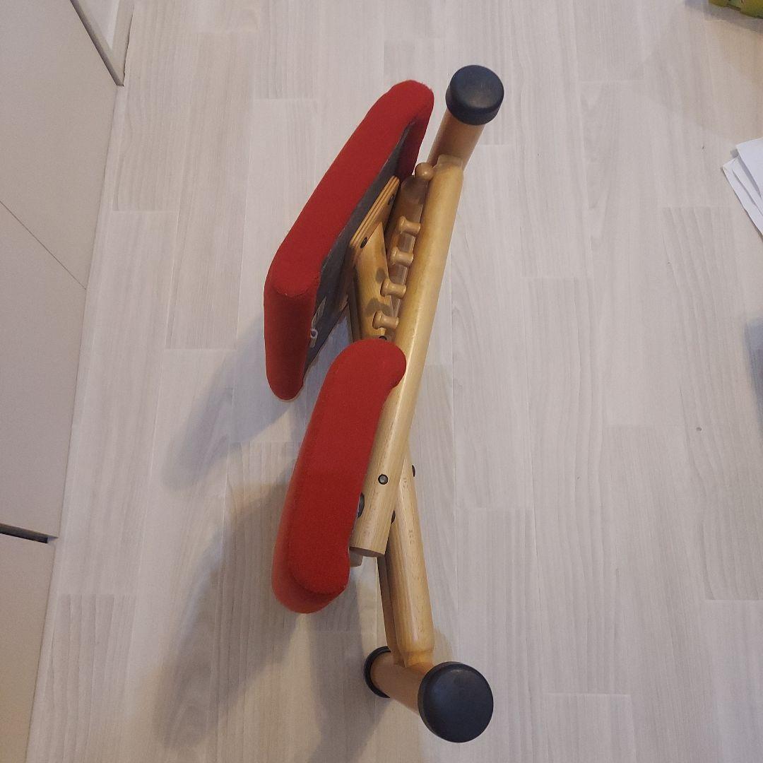 ヴァリエール マルチバランスチェア レッド ジュニア用アタッチメント付き