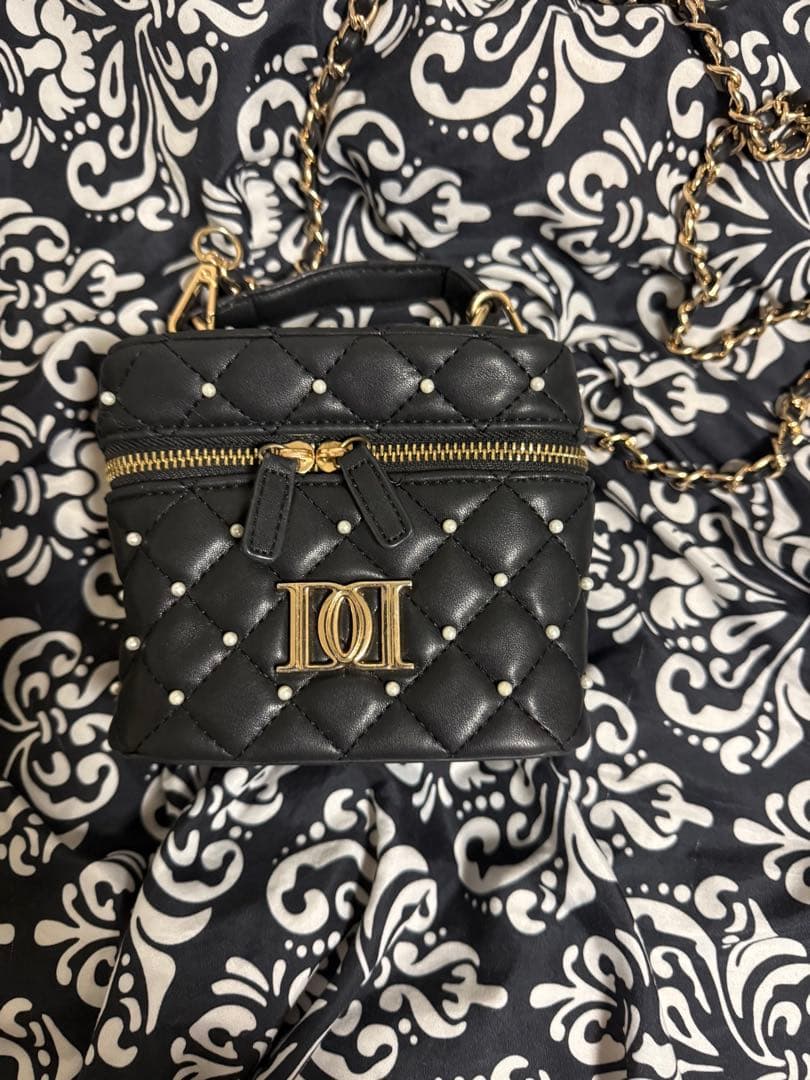 Darich キルティング パール スクエア ミニバッグ BLK