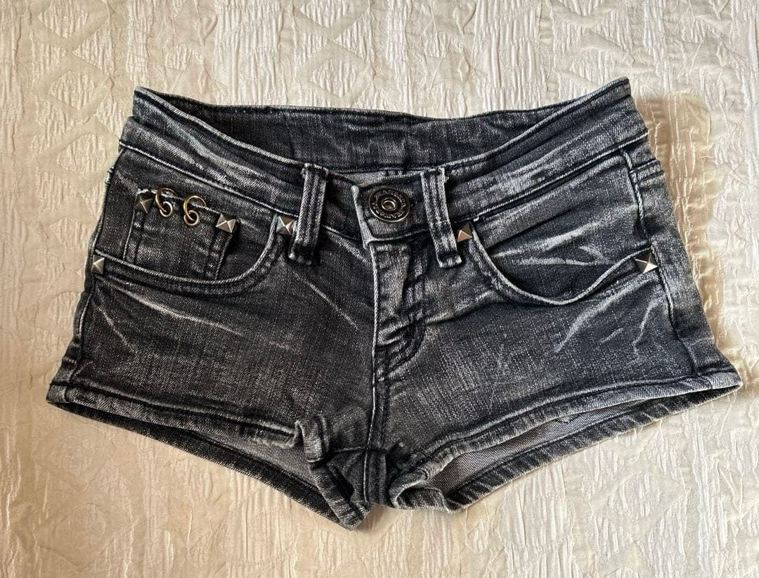 d.i.a.ダイヤ ダメージ加工ショートパンツ Y2K 平成ギャル系