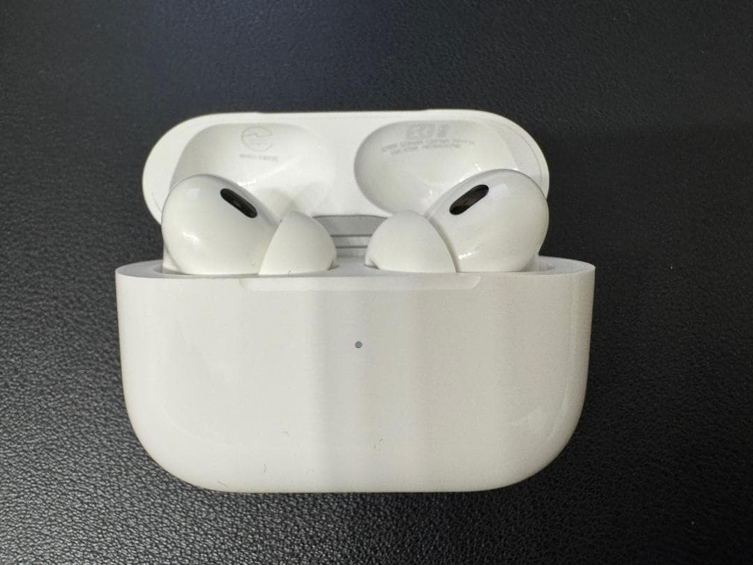 ポ*ョ様 Apple AirPods Pro 第2世代 MagSafe充電 US