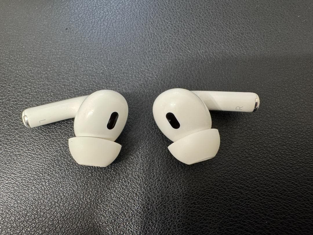 ポ*ョ様 Apple AirPods Pro 第2世代 MagSafe充電 US