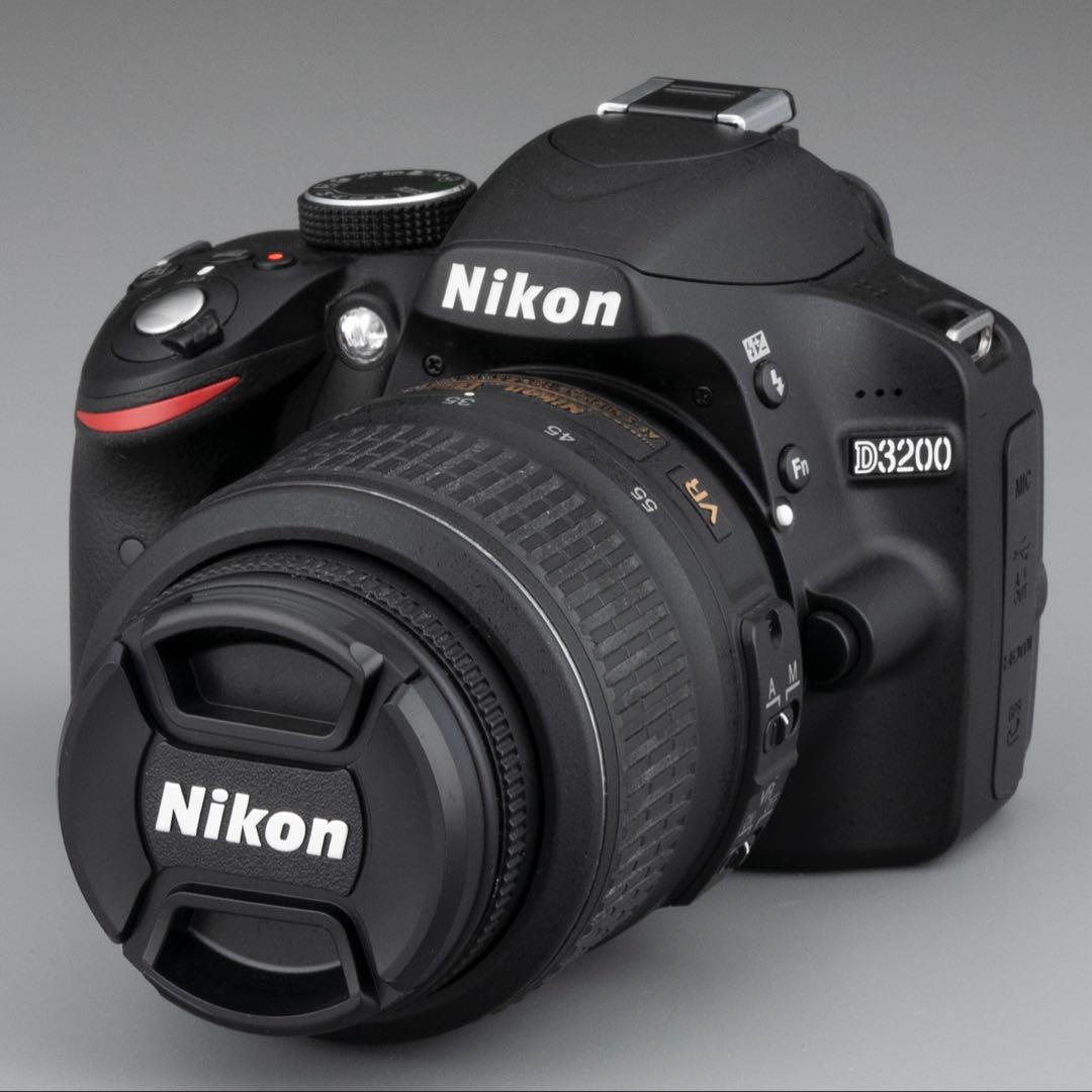 ニコン Nikon D3200+AF-S18-55/3.5-5.6G VR中古品
