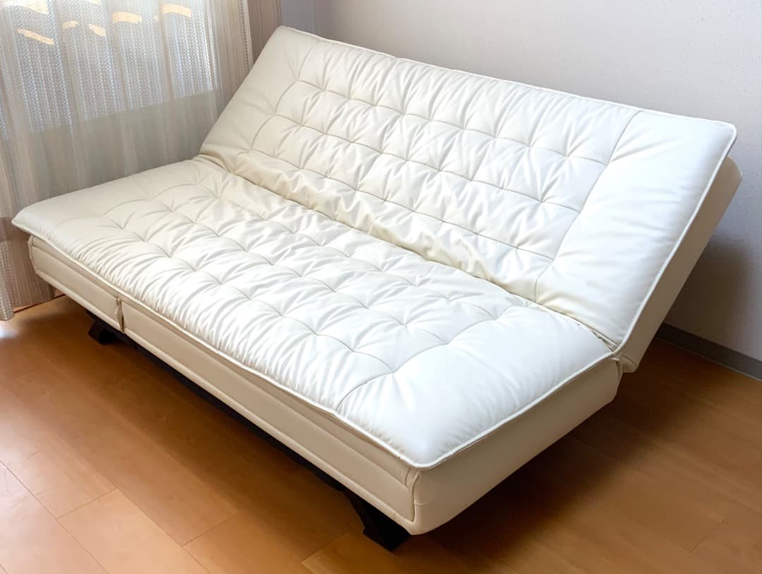 ニトリ ソファベッド　アイボリー　(Nシールド)