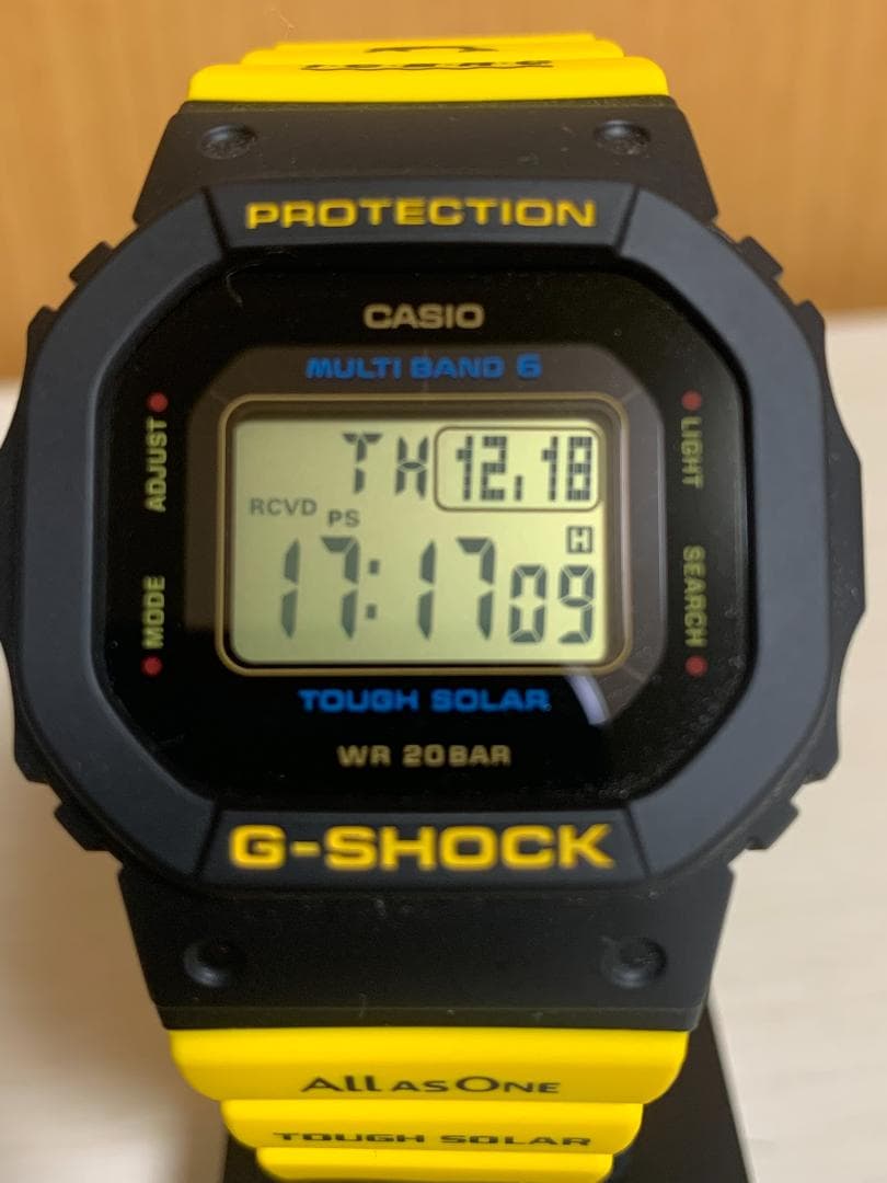 イルクジ 2023 GMD-W5600K-9JR　Gショックスタンド付き