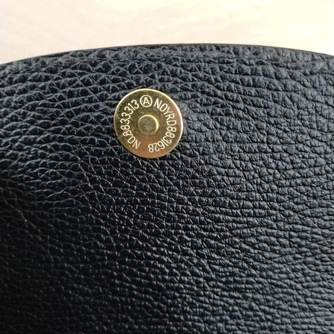 ナノ・ユニバース　レザークロスボディバッグ　AULENTTI