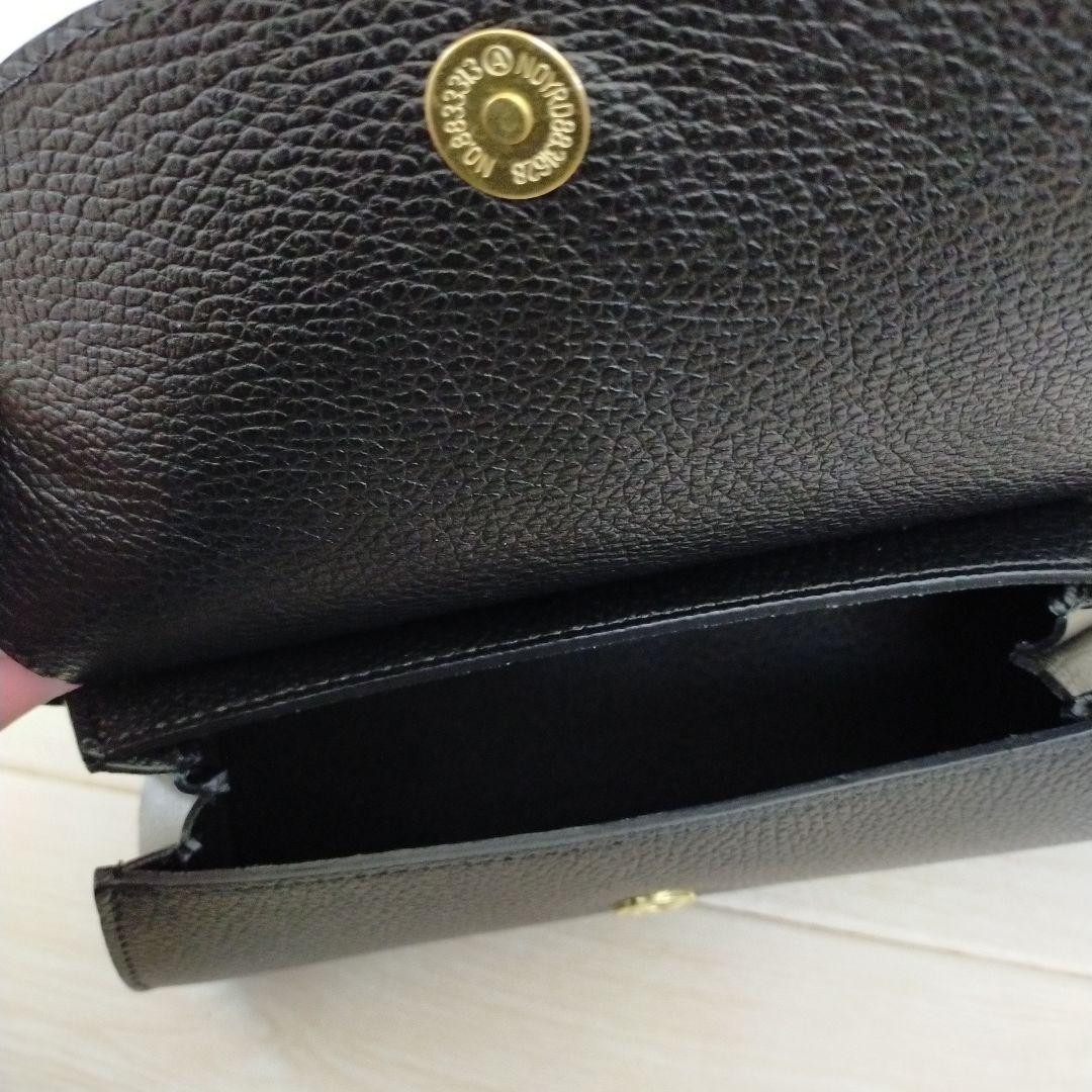 ナノ・ユニバース　レザークロスボディバッグ　AULENTTI