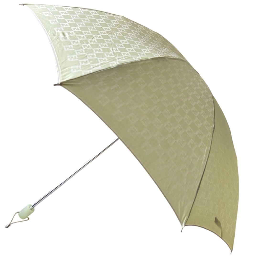 未使用　FENDI アンブレラ フェンディ ズッカ柄 折り畳み 傘　晴雨兼用傘