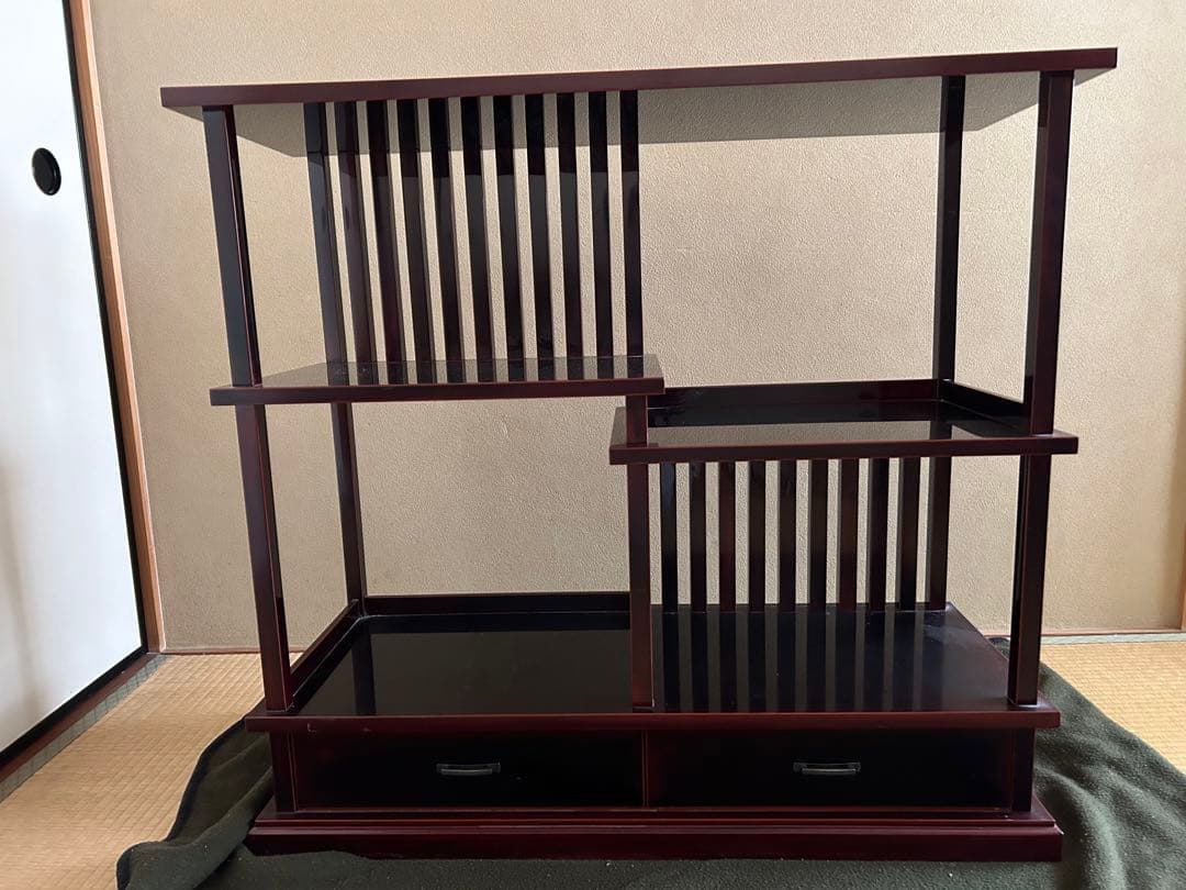 本漆　輪島塗　茶箪笥　モダンなデザイン　ワインレッド