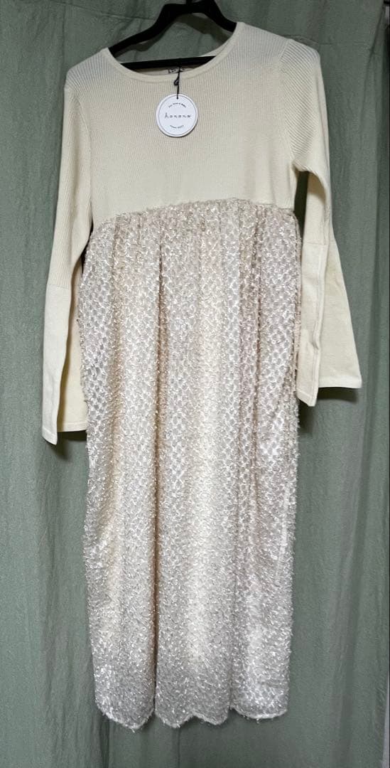 【新品未使用】honono ニットドッキングフェザー ワンピース アイボリー