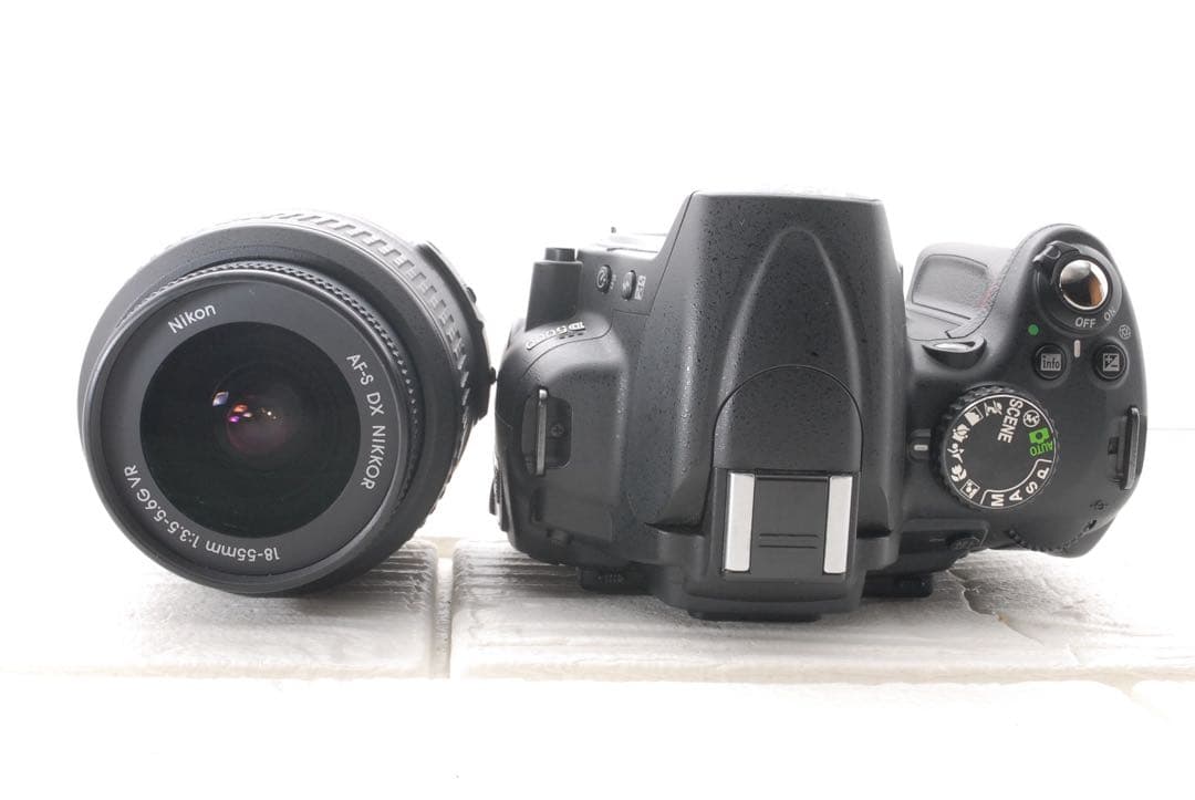 Nikon D5000 レンズセット スマホ転送OK 動画撮影・自撮り可