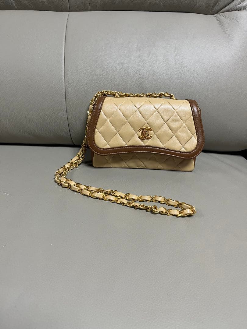 セール！！　CHANEL キルティング ショルダーバッグ