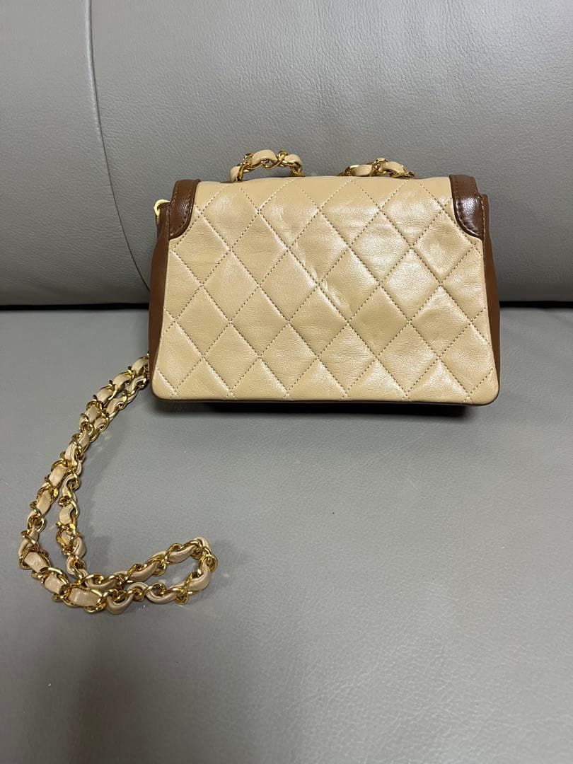 セール！！　CHANEL キルティング ショルダーバッグ