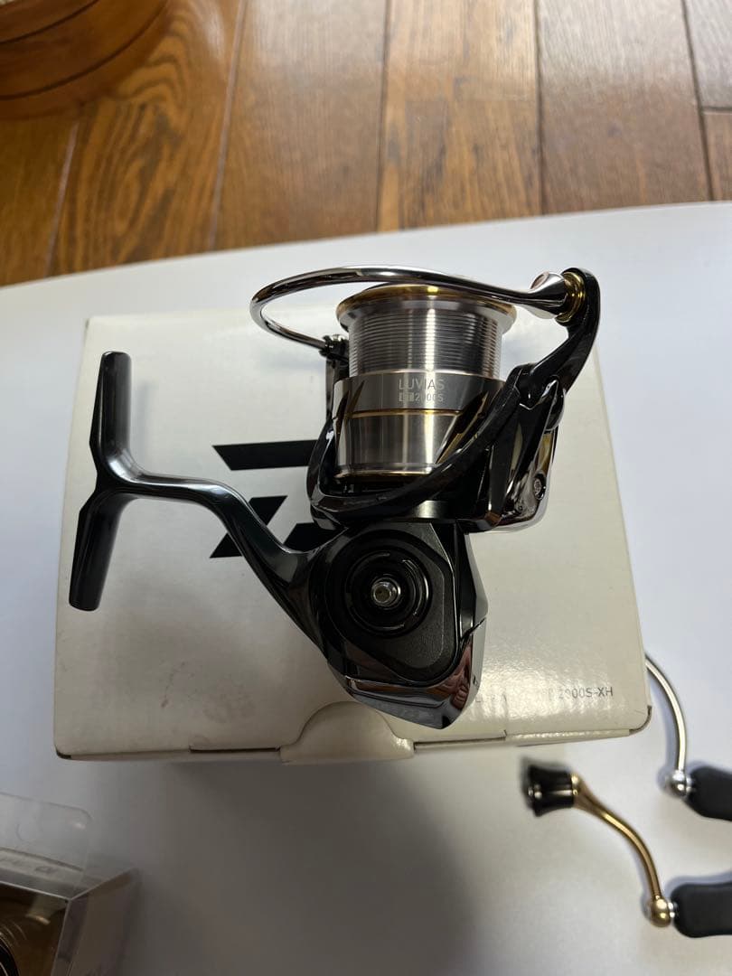 【美品】20ルビアス FCLT 2000S-XH日本製(替スプール、ハンドル付)