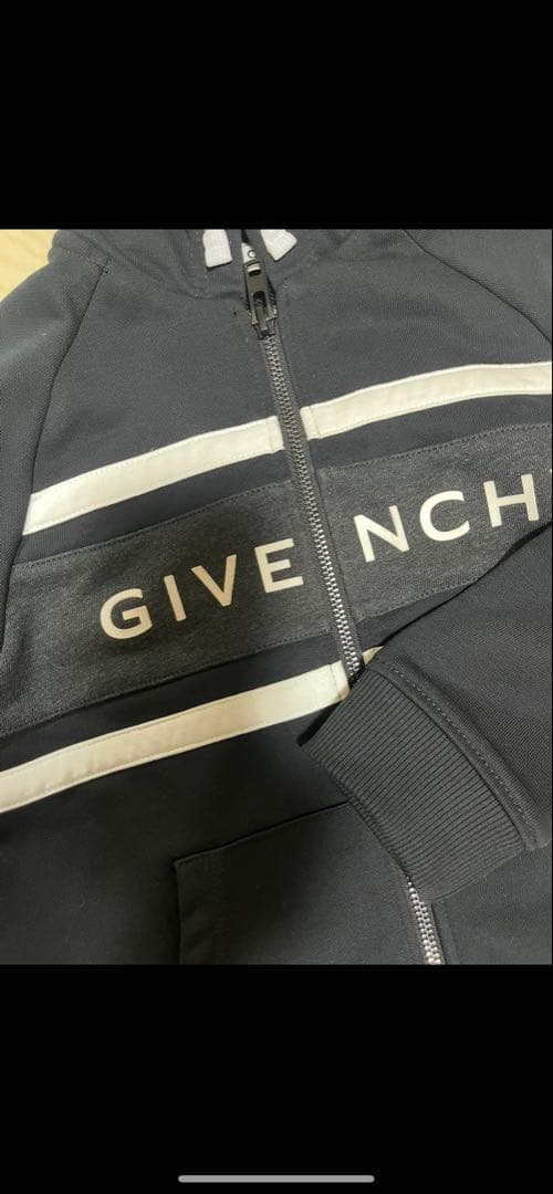 ジバンシー　キッズセットアップ