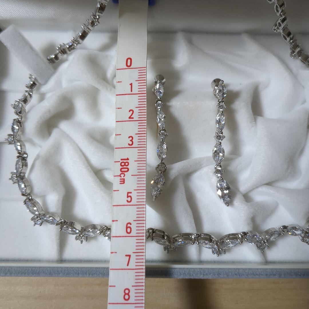 新品未使用　AIMER ブライダル・演奏会用ネックレスイヤリングセット