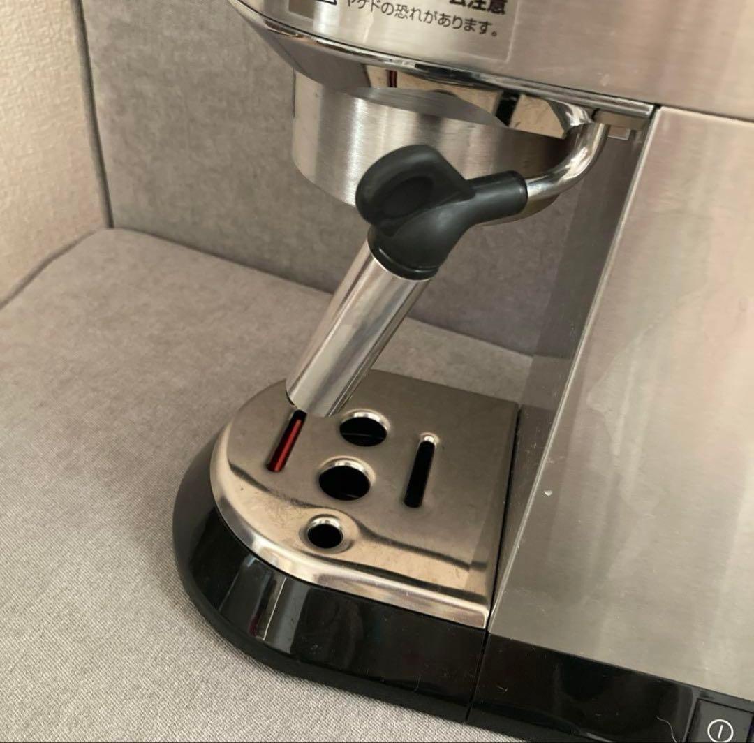 超美品　デロンギ　EC680M エスプレッソ•カプチーノメーカー　マシン