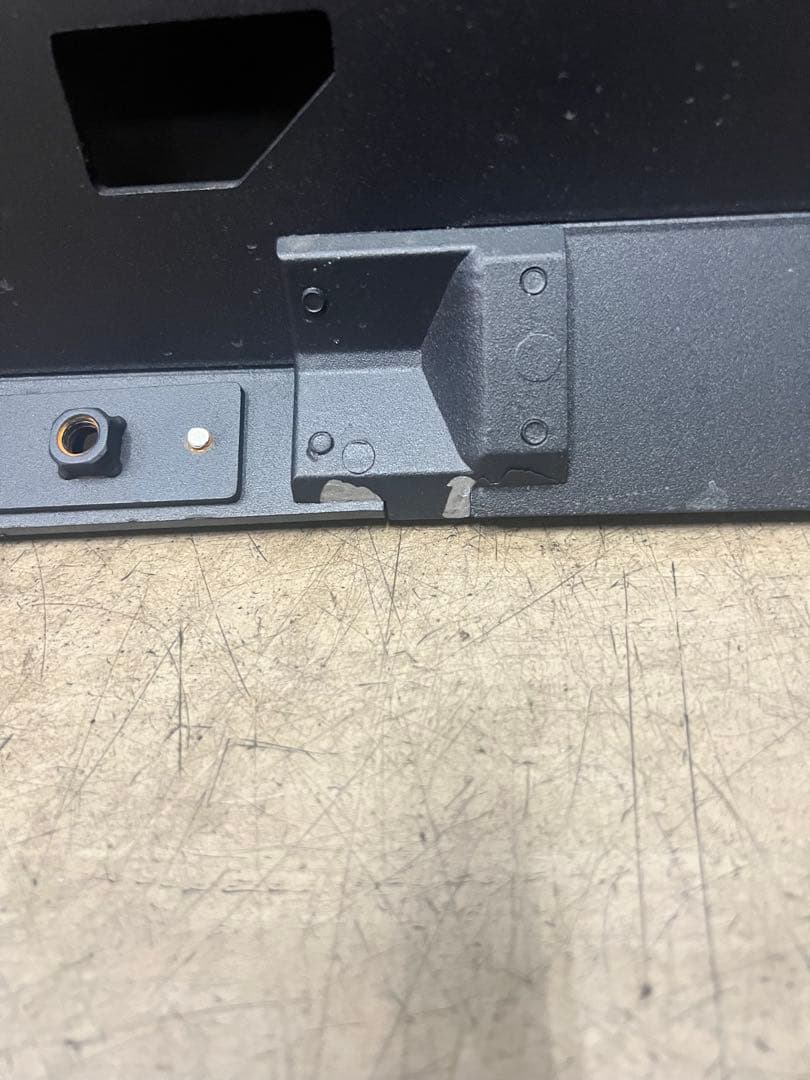 ラングラーJL用　左側　リアサイドパネル　中古