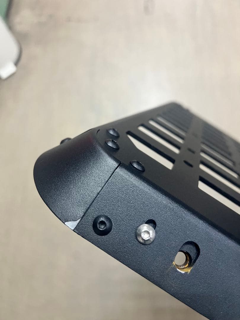 ラングラーJL用　左側　リアサイドパネル　中古