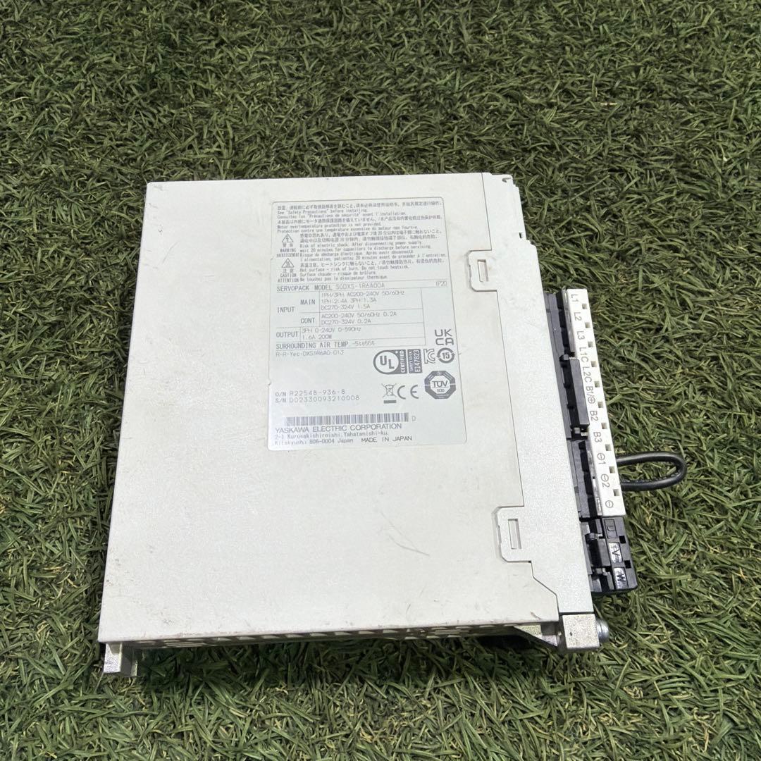 YASKAWA SGDXS-1R6A00A サーボパックドライブ 動作保証