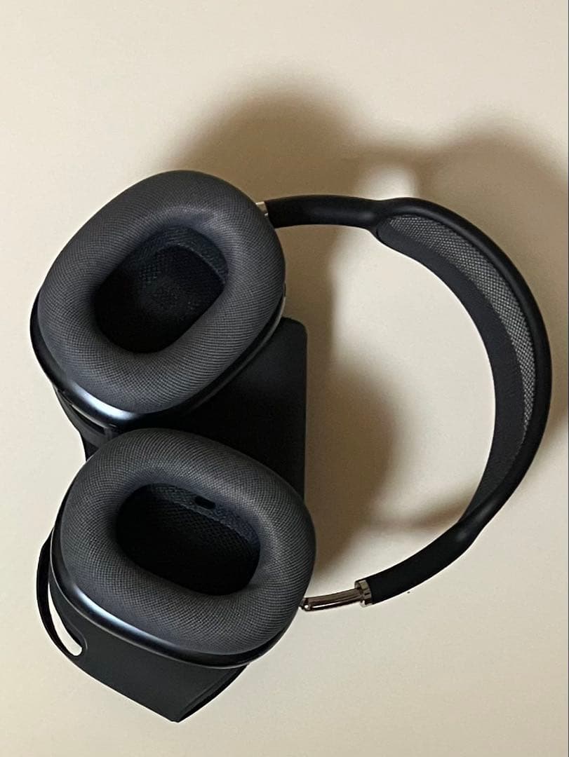 ま*め様 AirPods Max 第2世代 ミッドナイト ケース付き