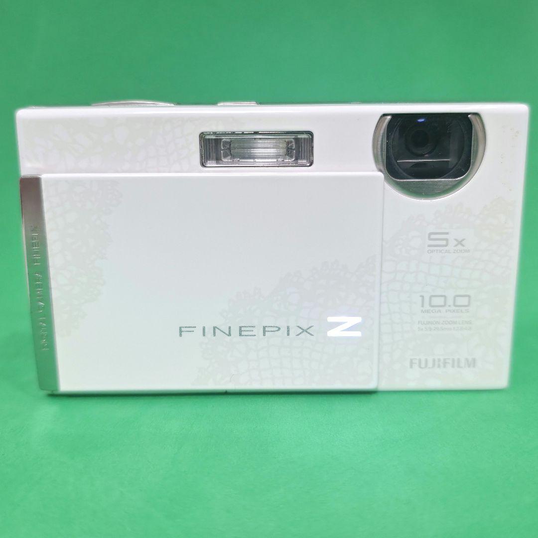 379】【美品】FinePix Z250fd コンパクトデジタルカメラ ホワイト