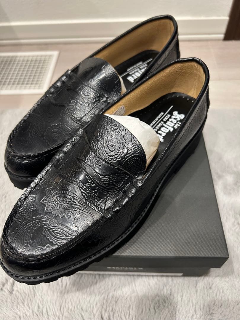 靴 KENFORD TANK SOLE LOAFERS BLACK PAISLEY